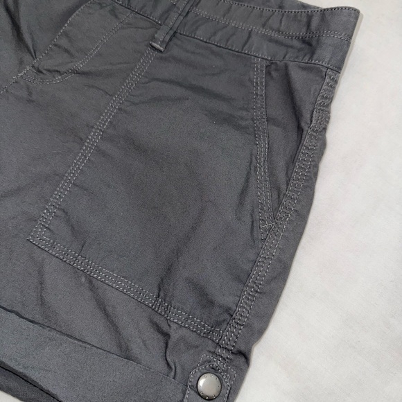 Women’s DKNY shorts size 4 gray color - Picture 5 of 8